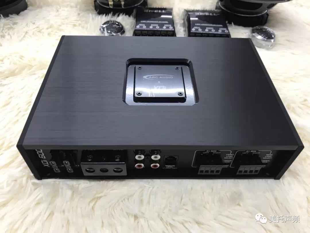 这款超薄低音有点火，-必威BETWAY官网重庆店为吉普自由光升级美国霸克