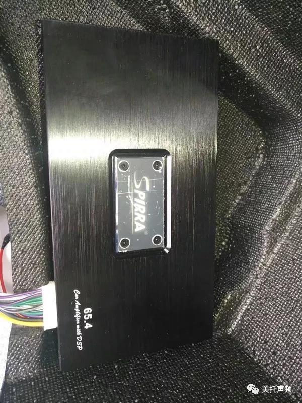 装了这款备胎低音炮，感觉像是换了一辆车-必威BETWAY官网新疆店为别克昂科威必威BETWAY官网升级德国ETON