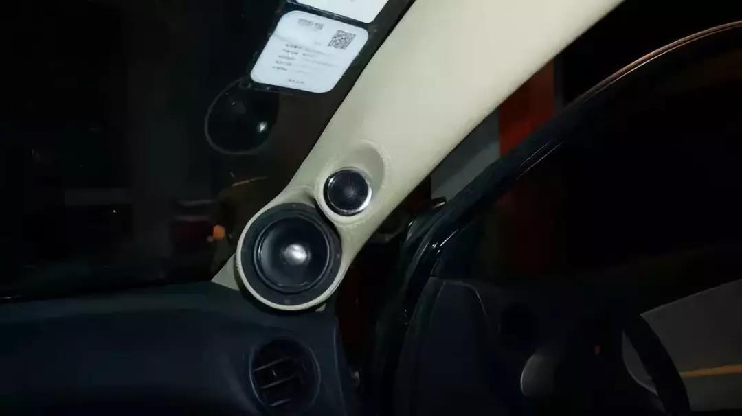拯救低落情绪-必威BETWAY官网广州帝锐店丰田RAV4音响改装TEC SQ6/K3神曲三分频