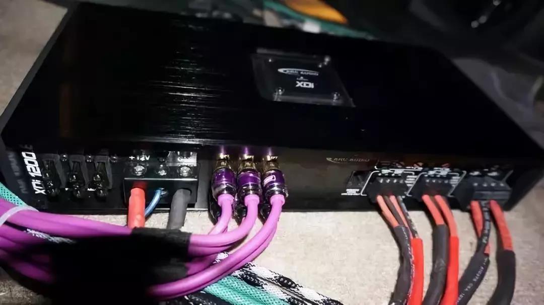 拯救低落情绪-必威BETWAY官网广州帝锐店丰田RAV4音响改装TEC SQ6/K3神曲三分频